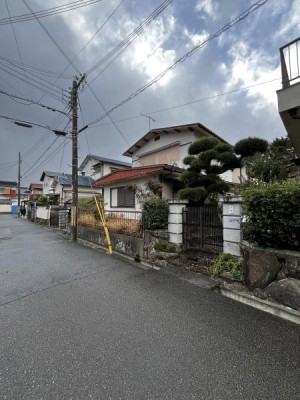 閑静な住宅地で小さなお子様がいるご家族にも安心
JR神野駅が徒歩9分。駅近に住めば、家族そろった朝食タイムがさらに楽しく
