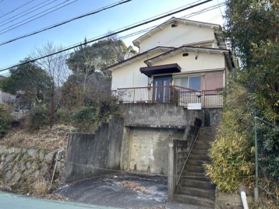 緑豊かな閑静な住宅地は子育て家族にぴったり
小公園がいくつもあり「今日はこっち、明日はあっち」と毎日遊び場が選べます
97.23坪の広い土地
