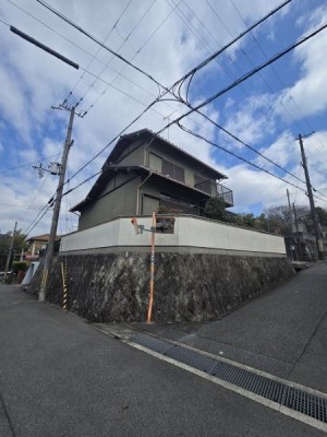 閑静な住宅地でのびのび子育て！
