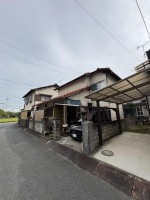 古家付き土地売買、売主の契約不適合責任は免責、現状渡し、入居中の為内見時は予約が必要です