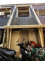 オーナーチェンジ物件。家賃月50,000円。表面利回り約12%
保証会社なし。管理会社なし。