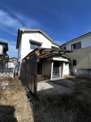 再建築不可だからこそ、この立地とこの価格。
山陽電気鉄道本線妻鹿駅徒歩8分