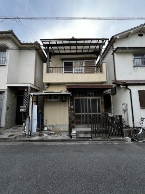 京都市伏見区・南区・東山区・下京区・右京区を中心とする不動産売買のセンチュリー21ハウスマーケット｜スタッフのオススメ物件や、オープンハウス・現地説明会など最新情報をお届け 収益物件におすすめです。想定賃料月40000円。想定表面利回り約16％。
マルアイ米田店徒歩1分です。