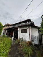 京都市伏見区・南区・東山区・下京区・右京区を中心とする不動産売買のセンチュリー21ハウスマーケット｜スタッフのオススメ物件や、オープンハウス・現地説明会など最新情報をお届け 再建築可能です。建替用地としてもご検討いただけます。
緑豊かな閑静な住宅地は子育て家族にぴったりです。
